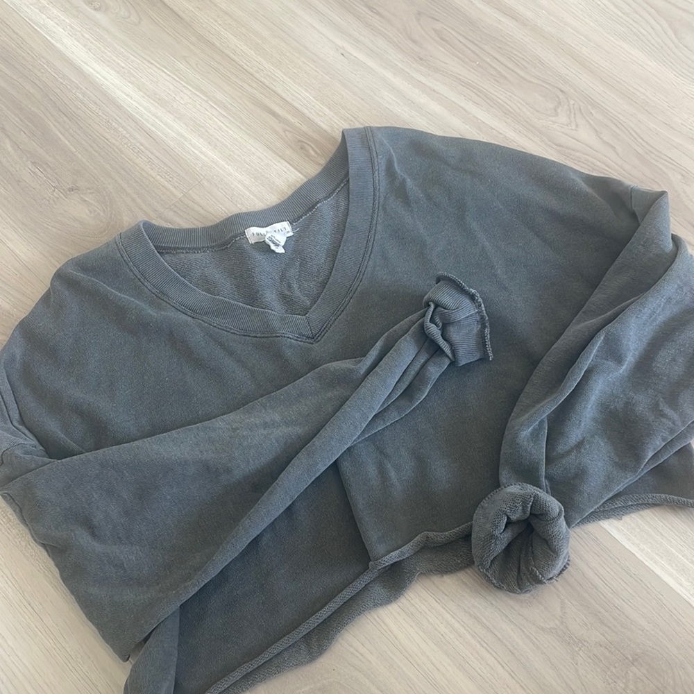Grey cropped sweater size M
